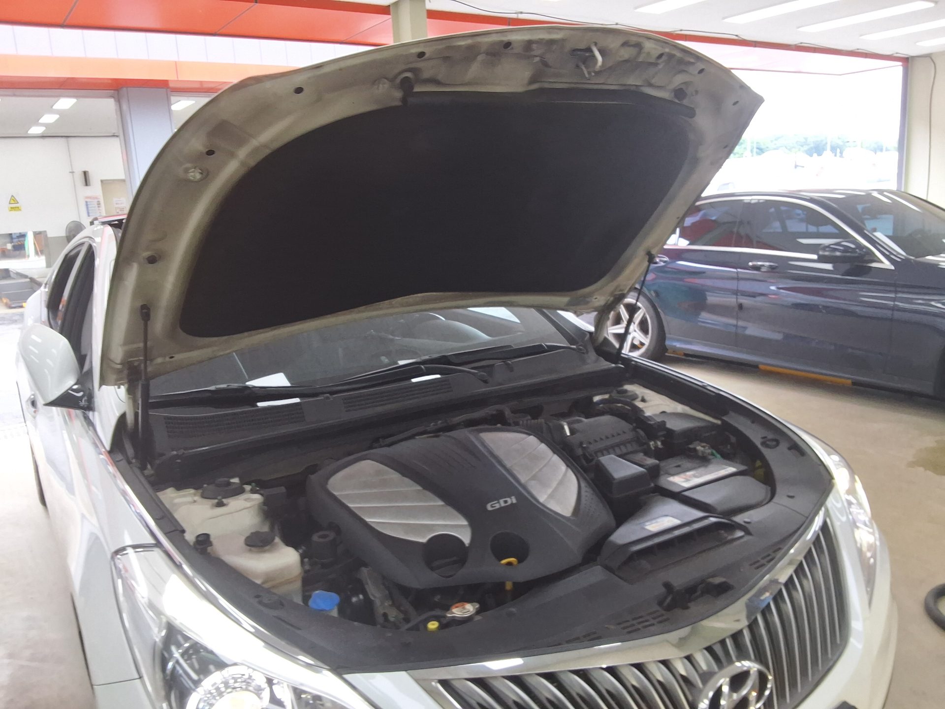 2016 - hyundai grandeur