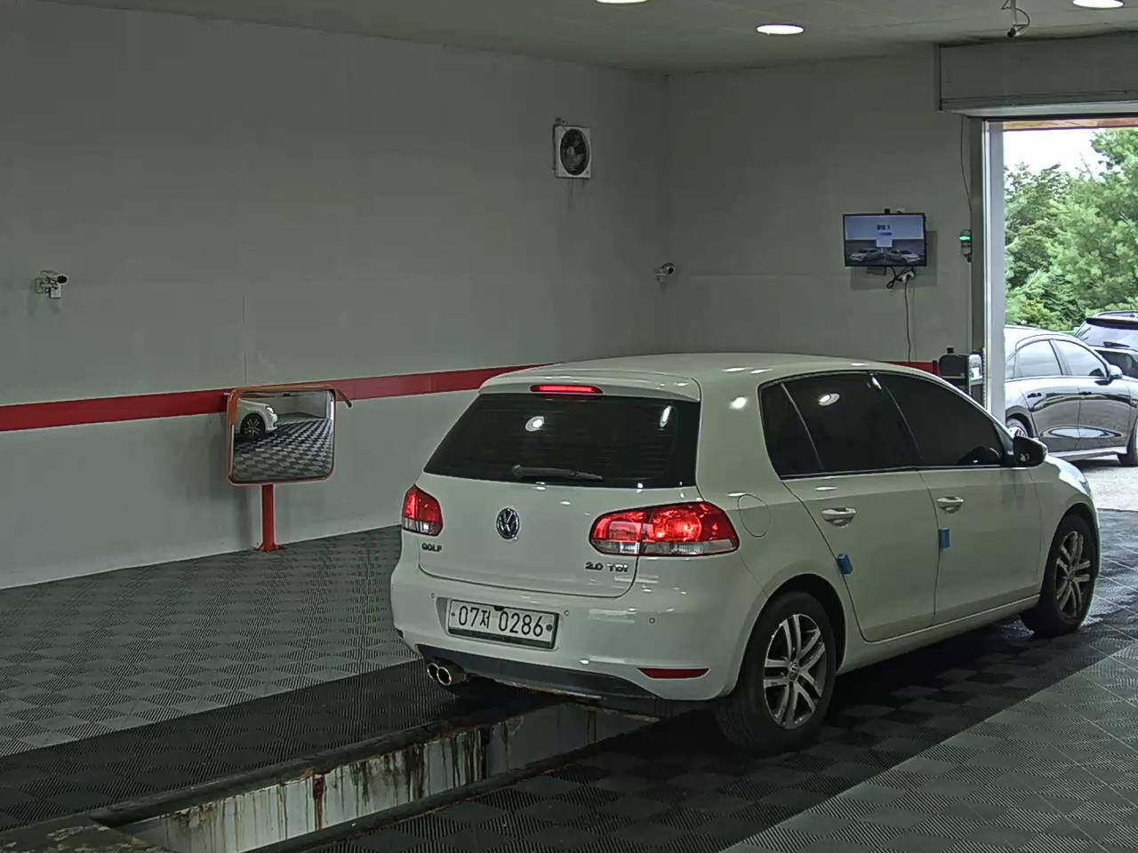 2010 - volkswagen golf