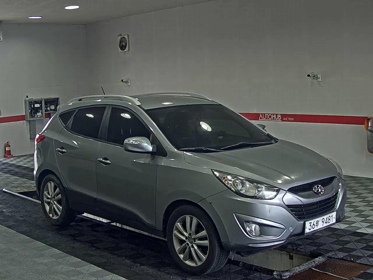2011 - hyundai tucson