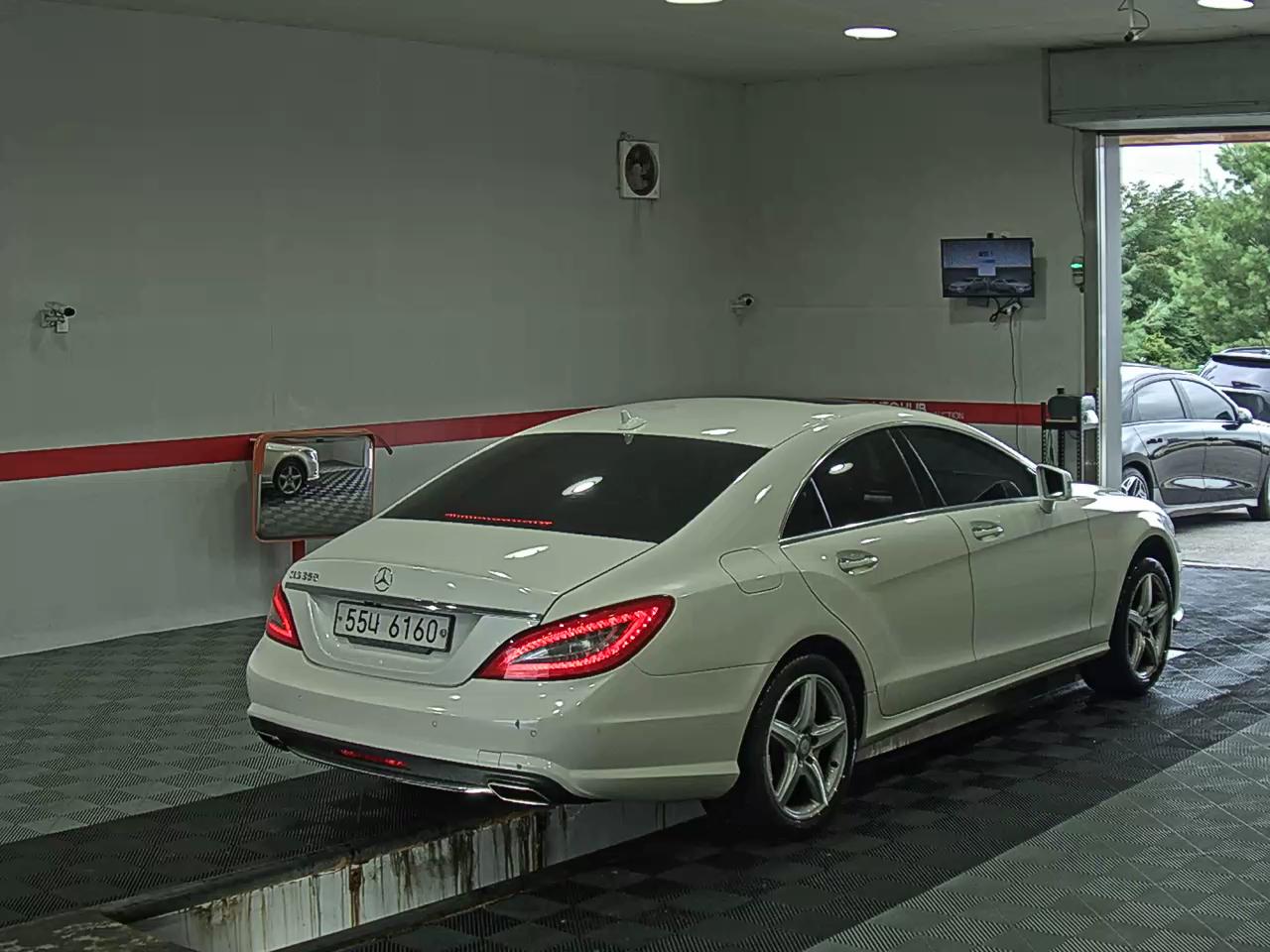 مرسيدس بنز سي إل إس Class (2Nd Gen) Cls350 AMG Sport Pack 2014 SPORT