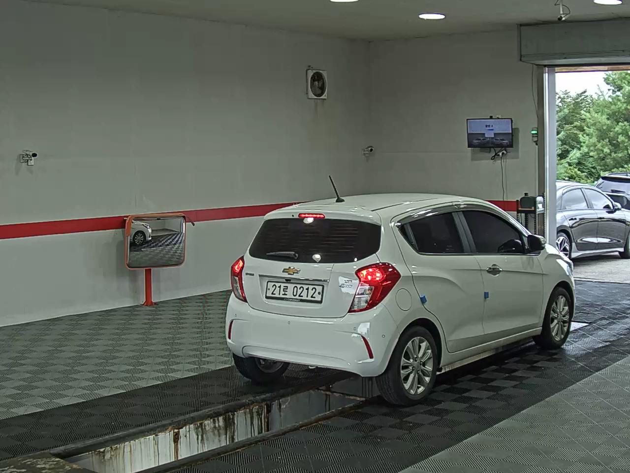 2016 - chevrolet spark