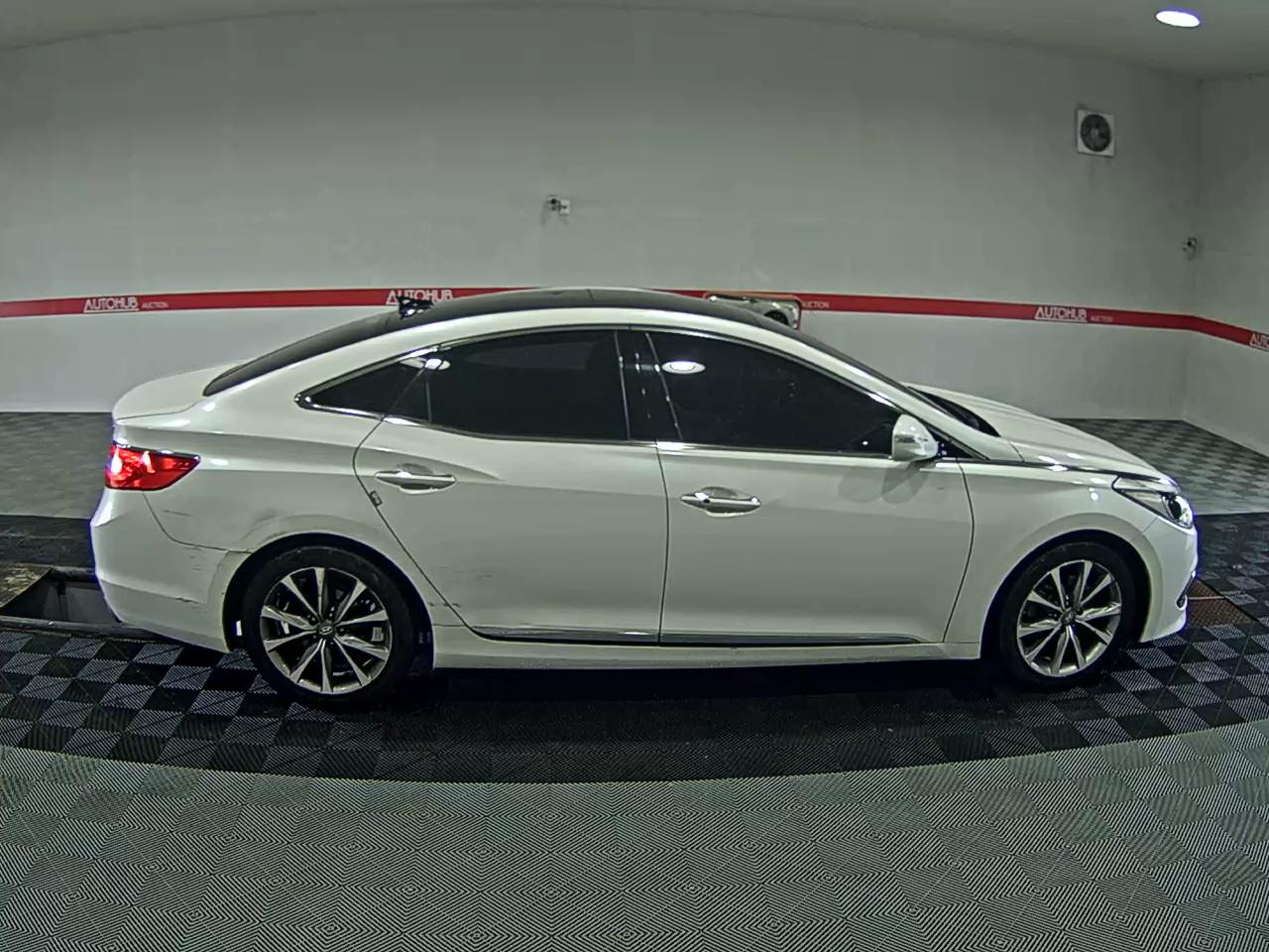 2016 - hyundai grandeur