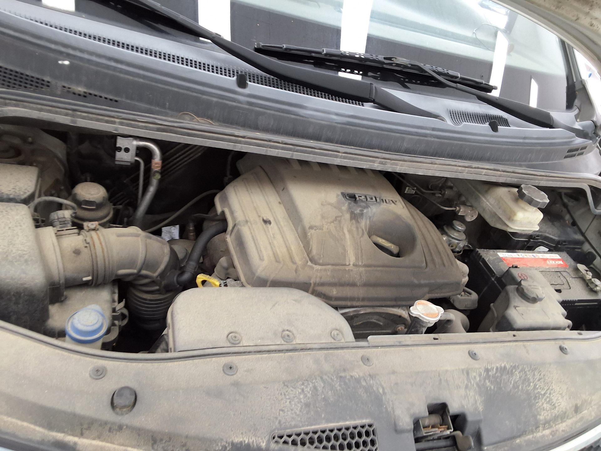 2010 - hyundai grand starex