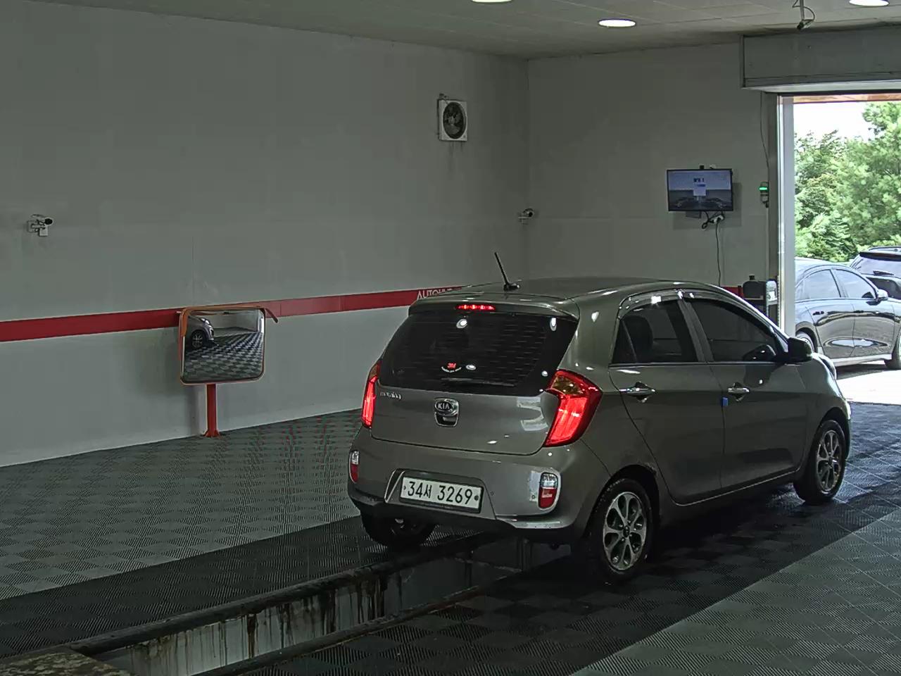 2012 - kia morning