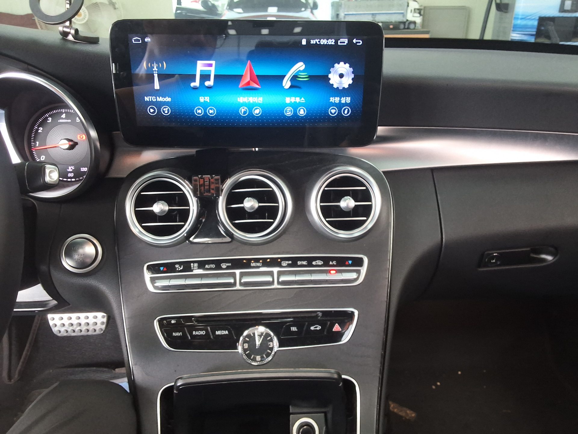 2017 - mercedes-benz c200