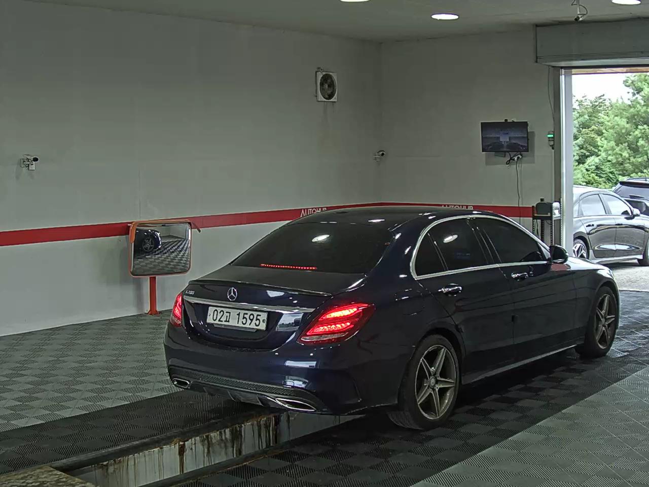 2017 - mercedes-benz c200