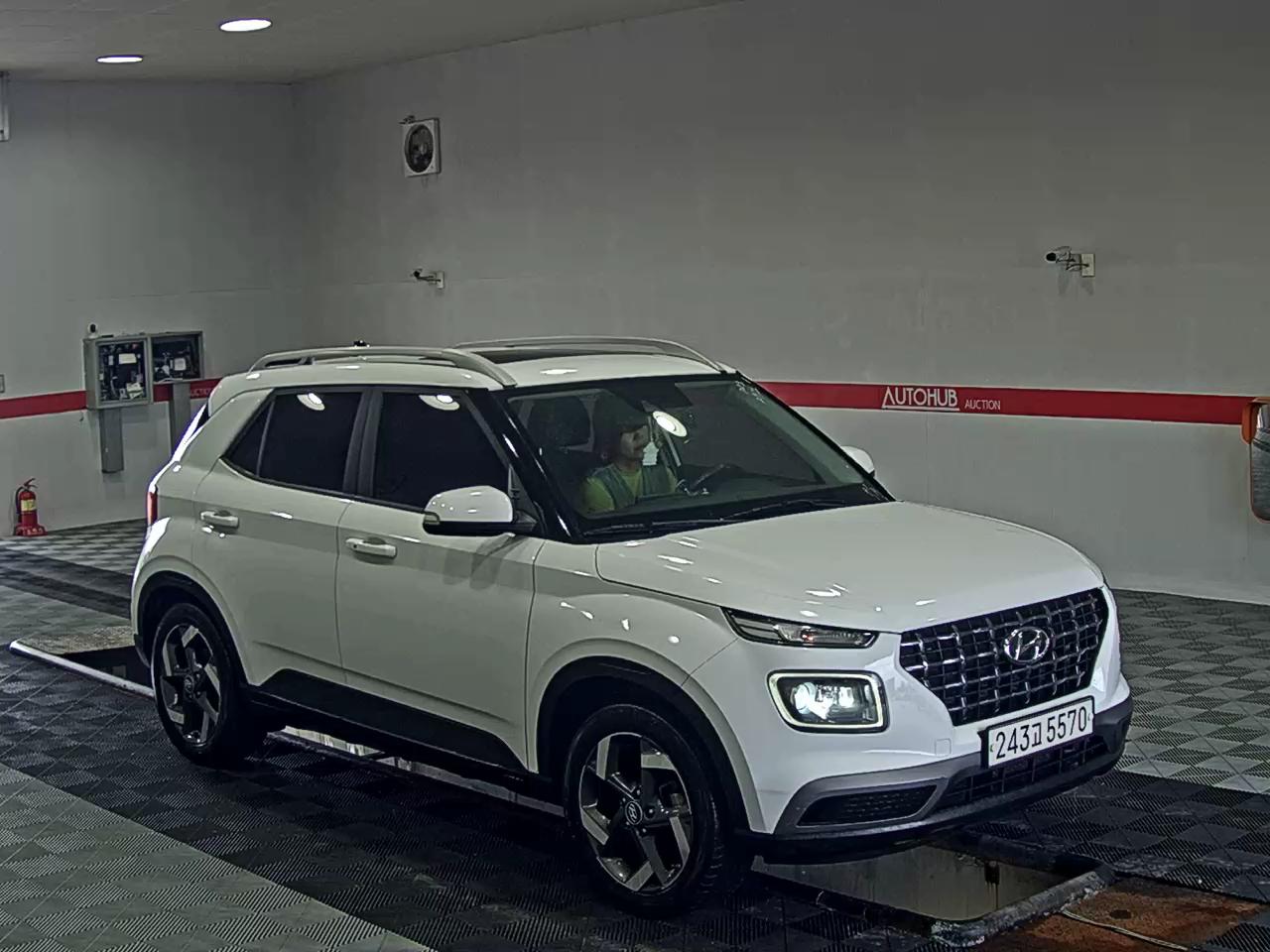 2020 - hyundai venue