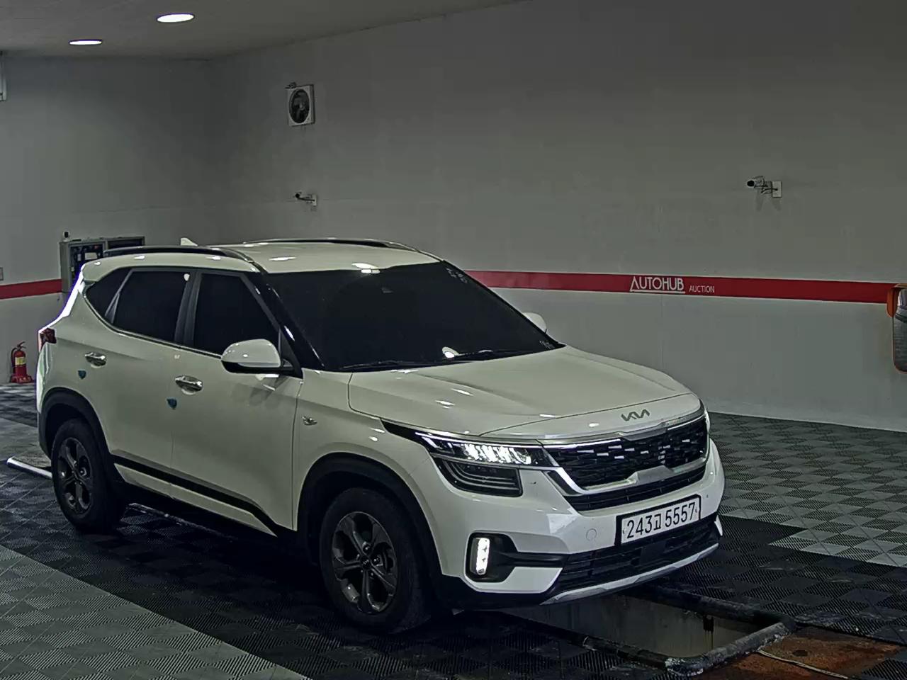 2023 - kia seltos