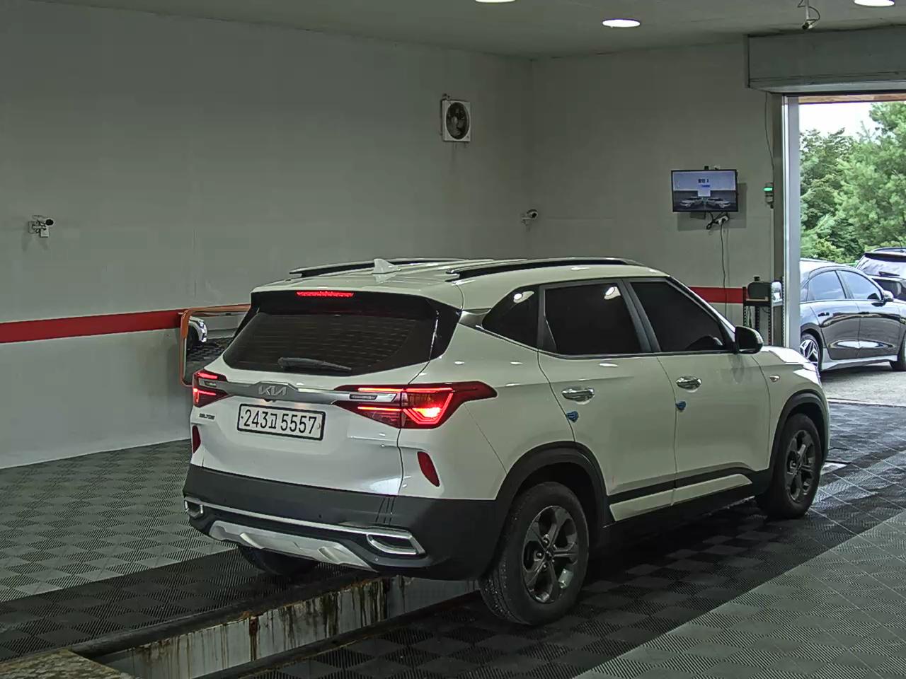 2023 - kia seltos