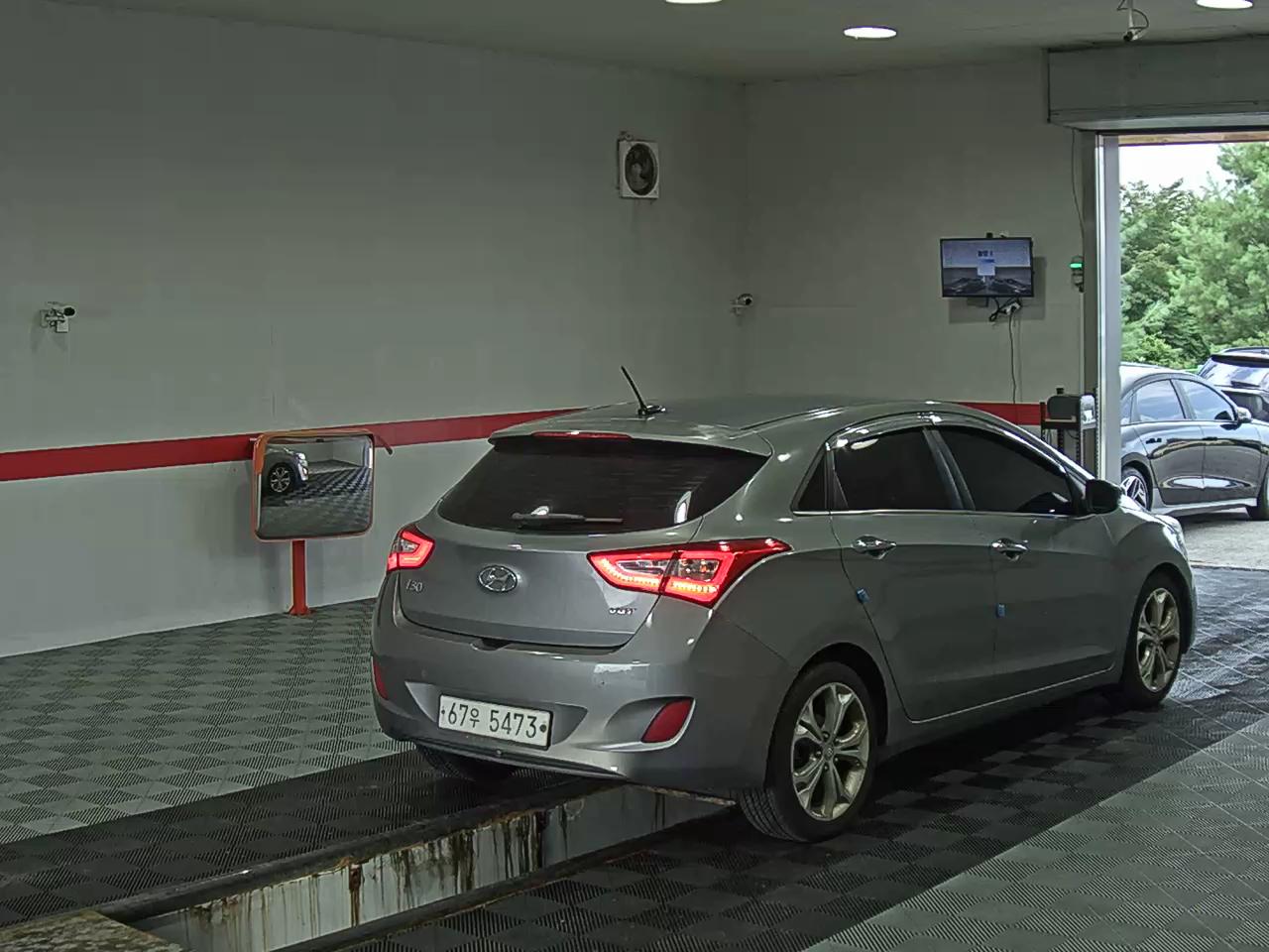 2014 - hyundai i30