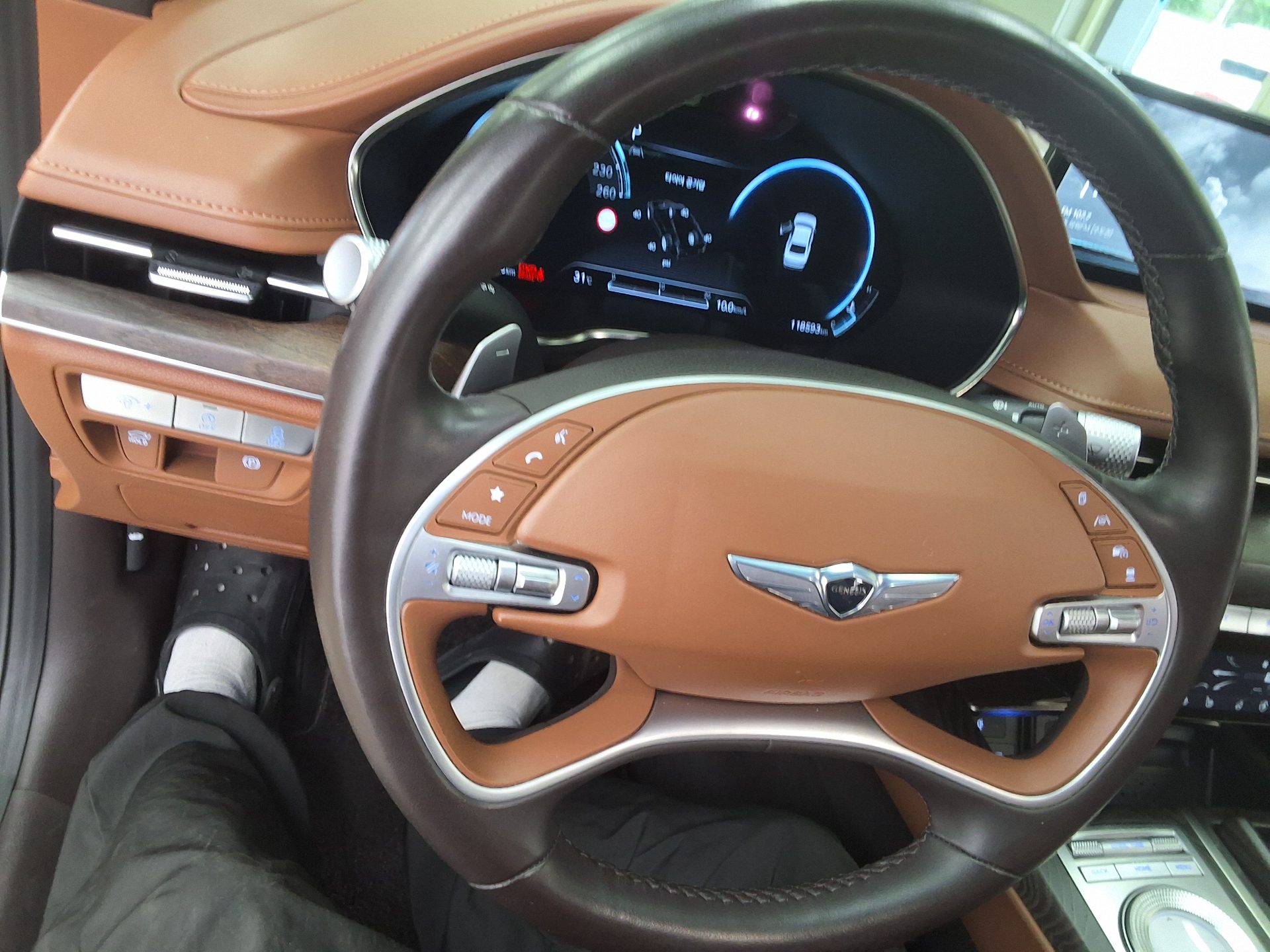2022 - genesis g80