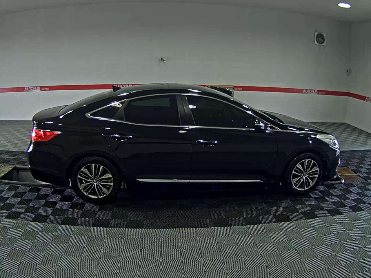 2015 - hyundai grandeur