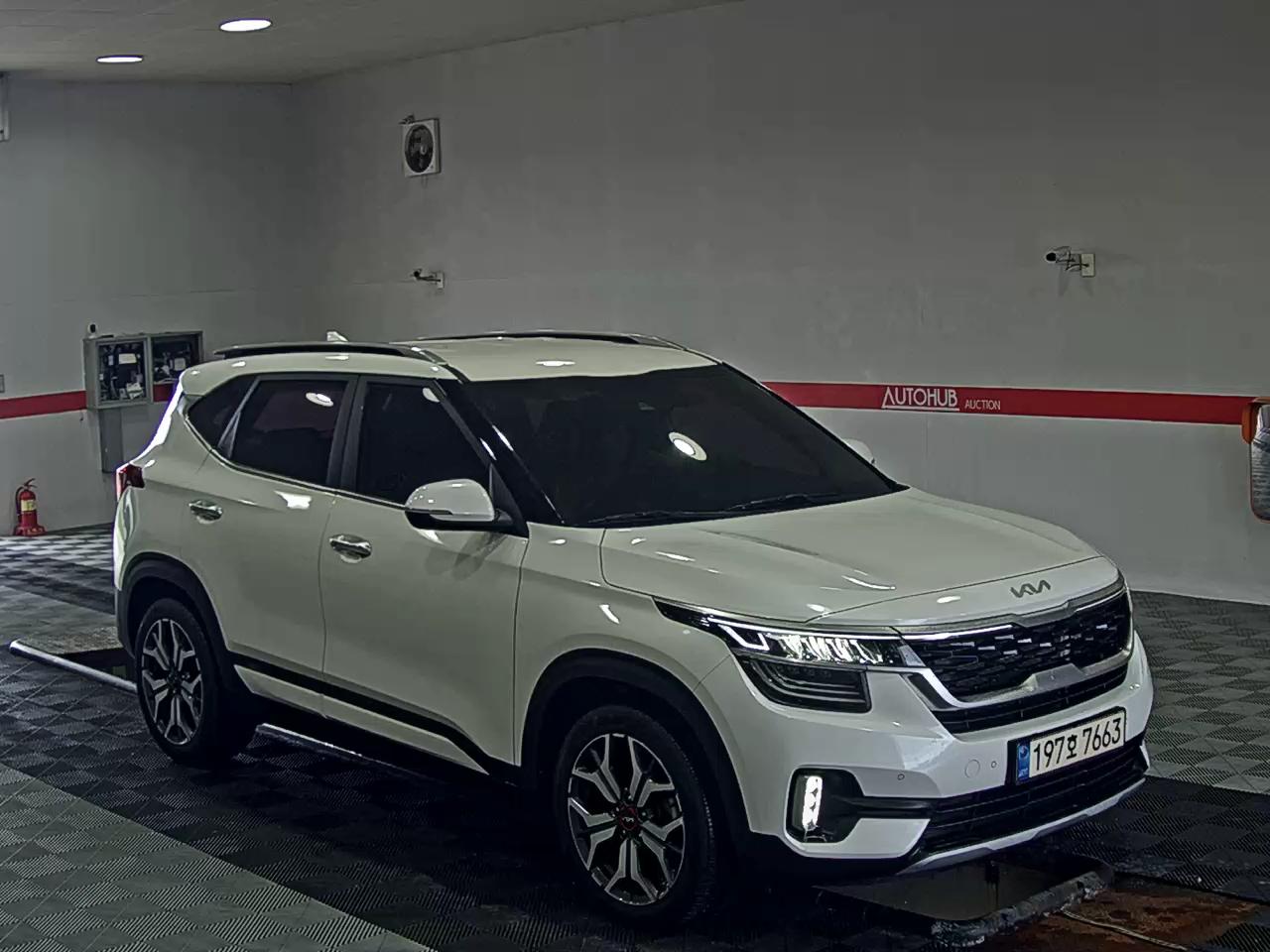 2023 - kia seltos