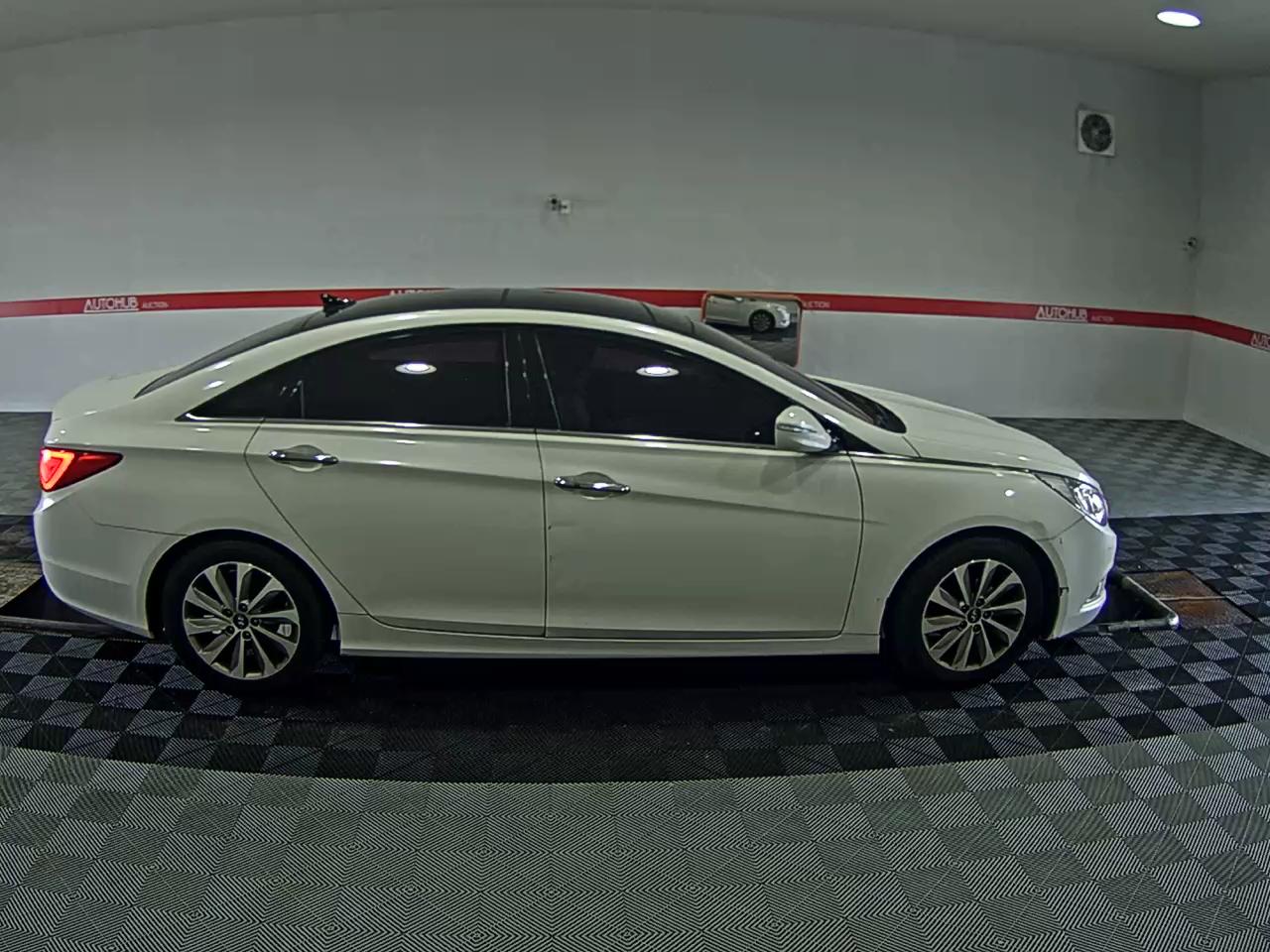 2013 - hyundai sonata