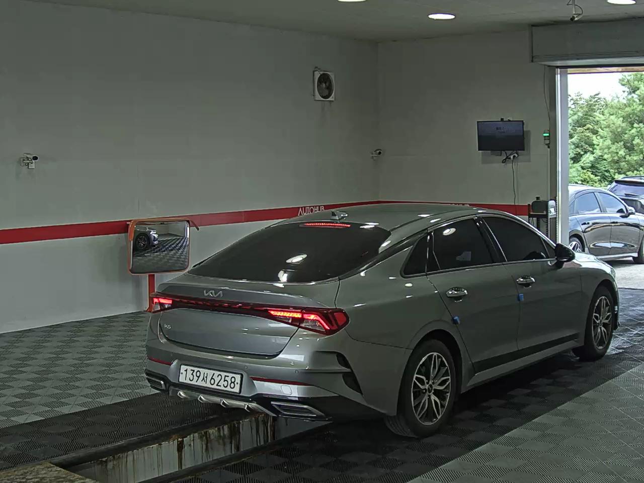 2023 - kia k5