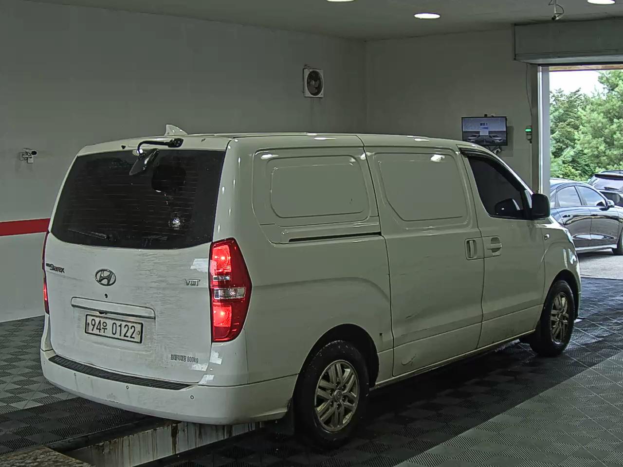 2020 - hyundai grand starex