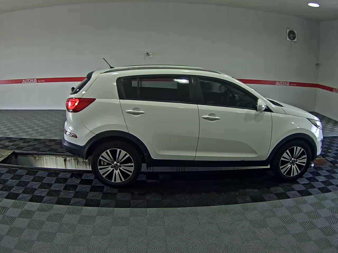 2014 - kia sportage