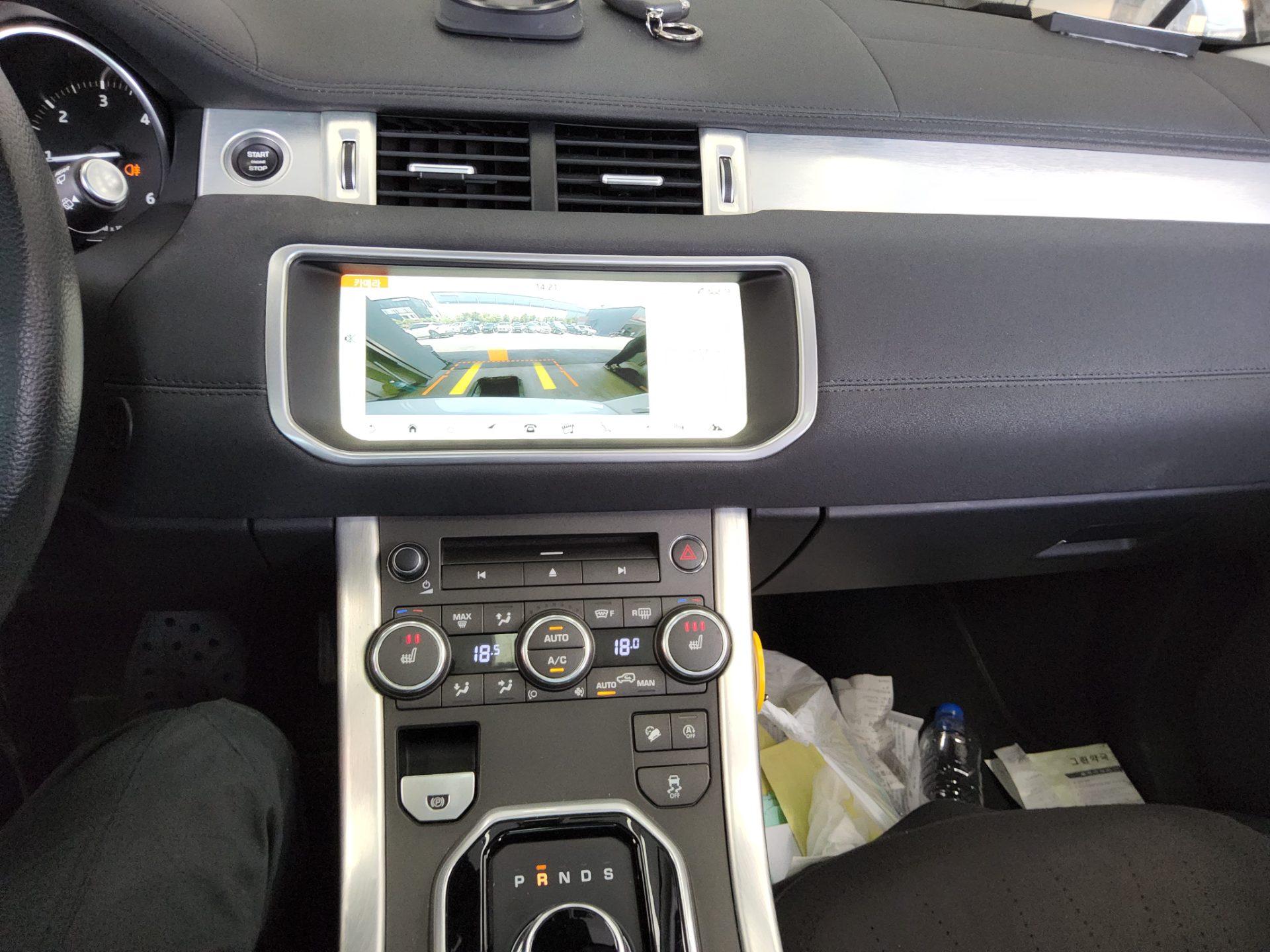 2019 - land rover range rover