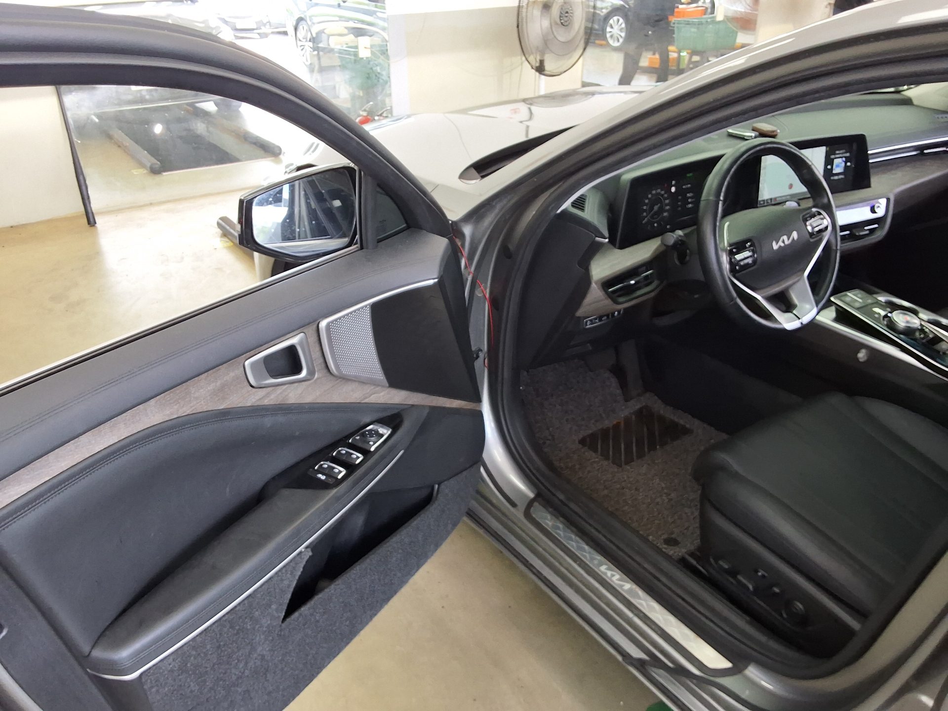 2024 - kia k8