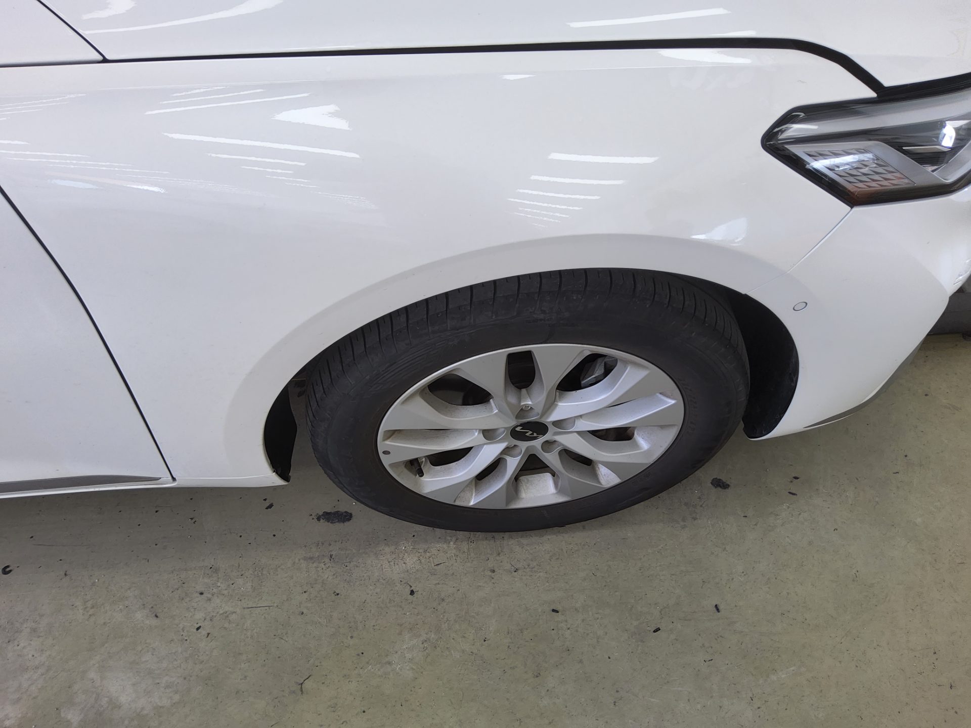 2024 - kia k8