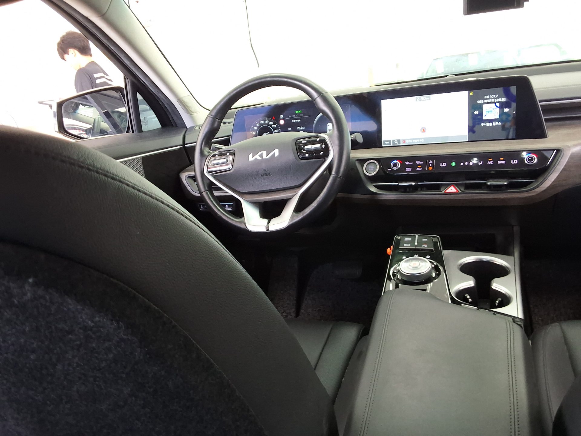 2024 - kia k8
