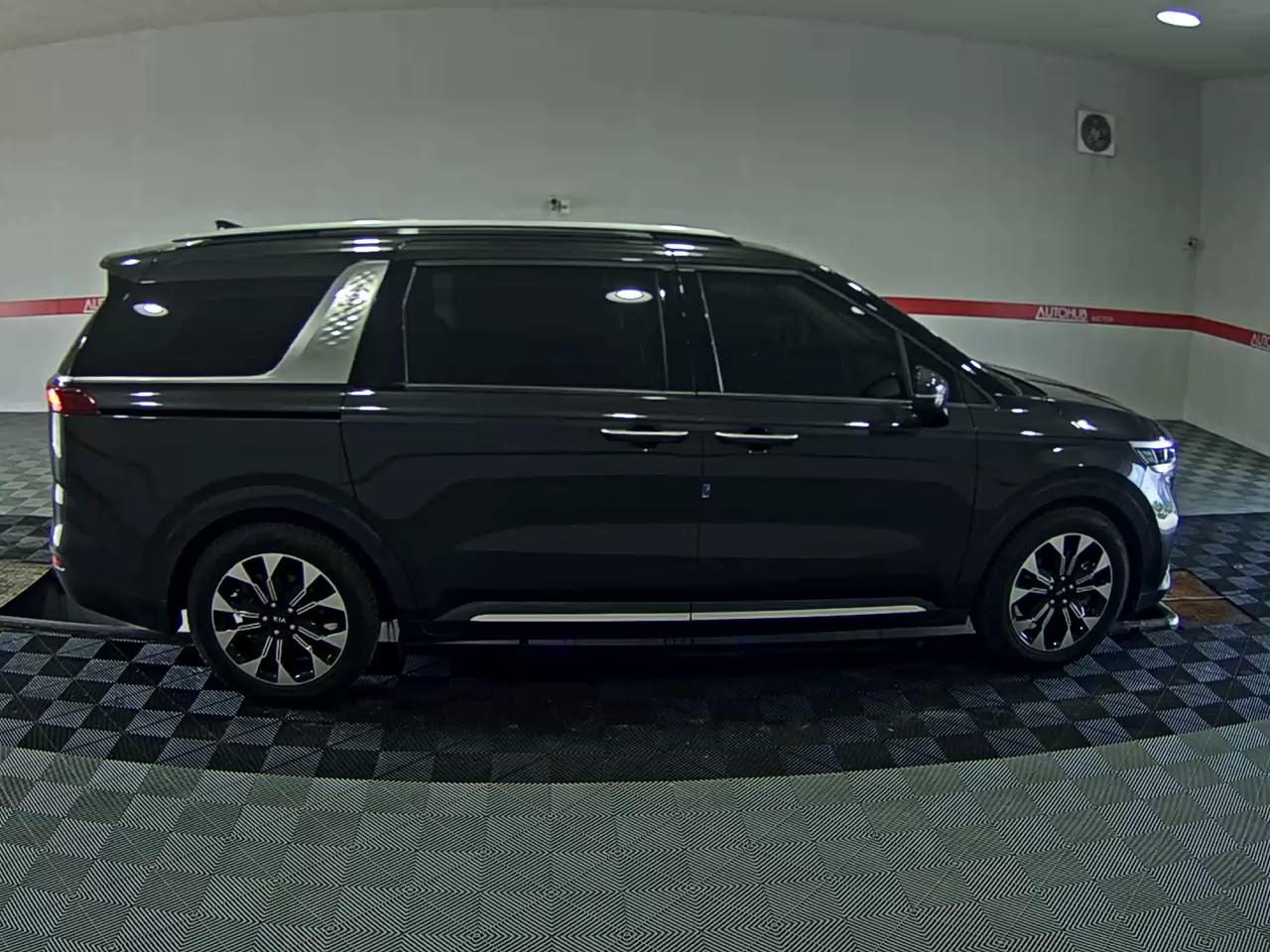 2021 - kia carnival
