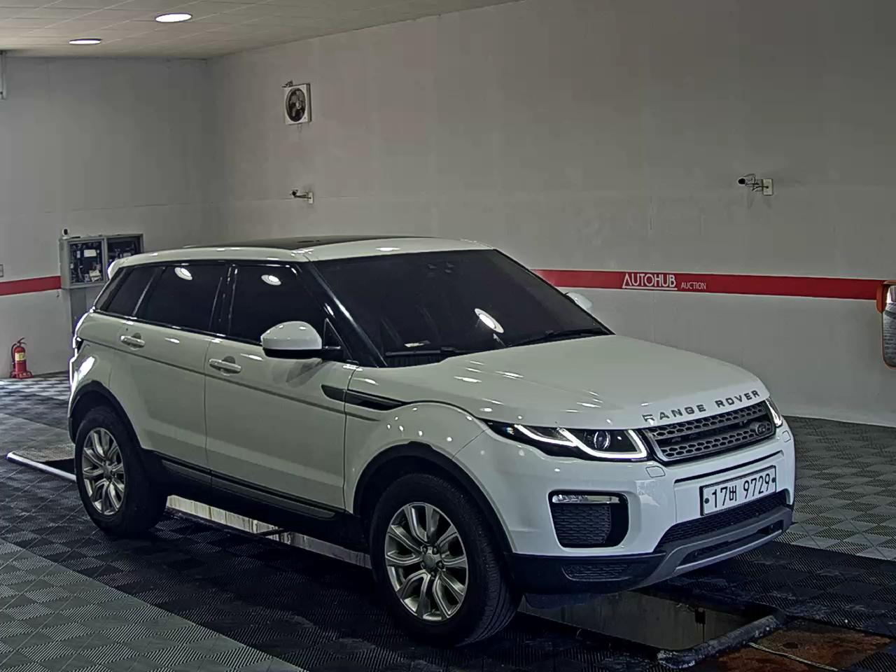 2019 - land rover range rover