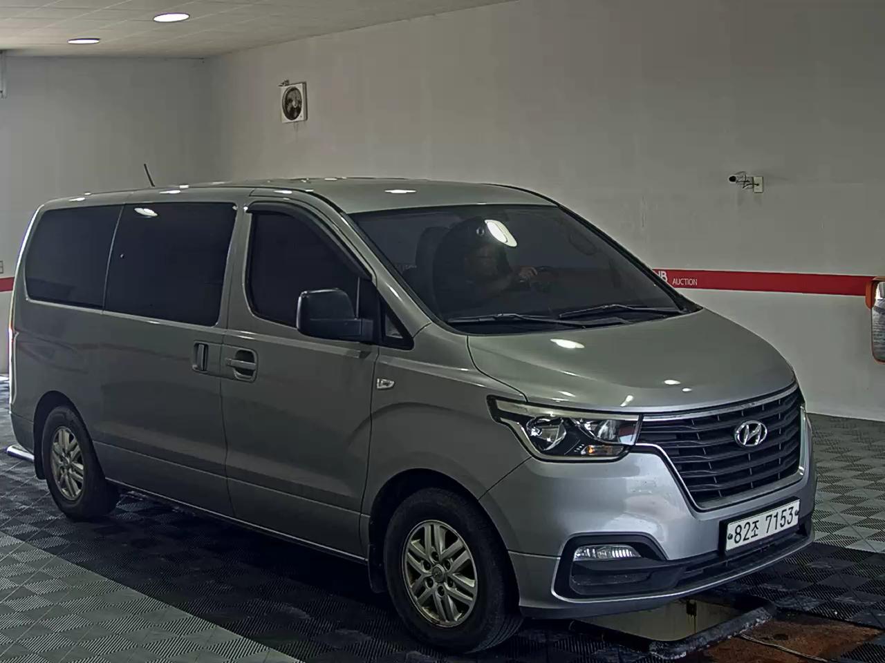 2019 - hyundai grand starex