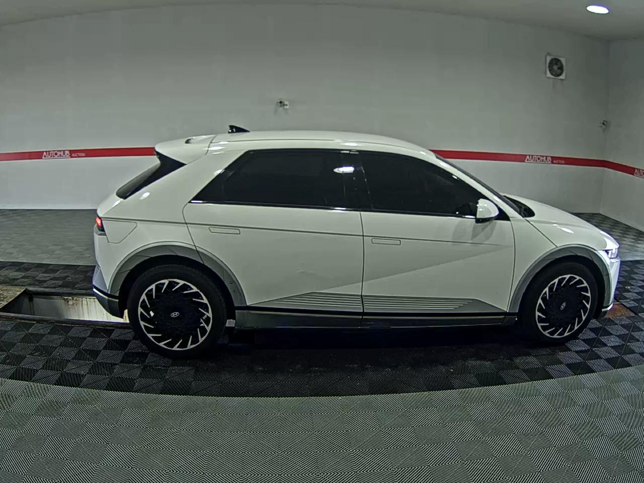 2022 - hyundai ioniq