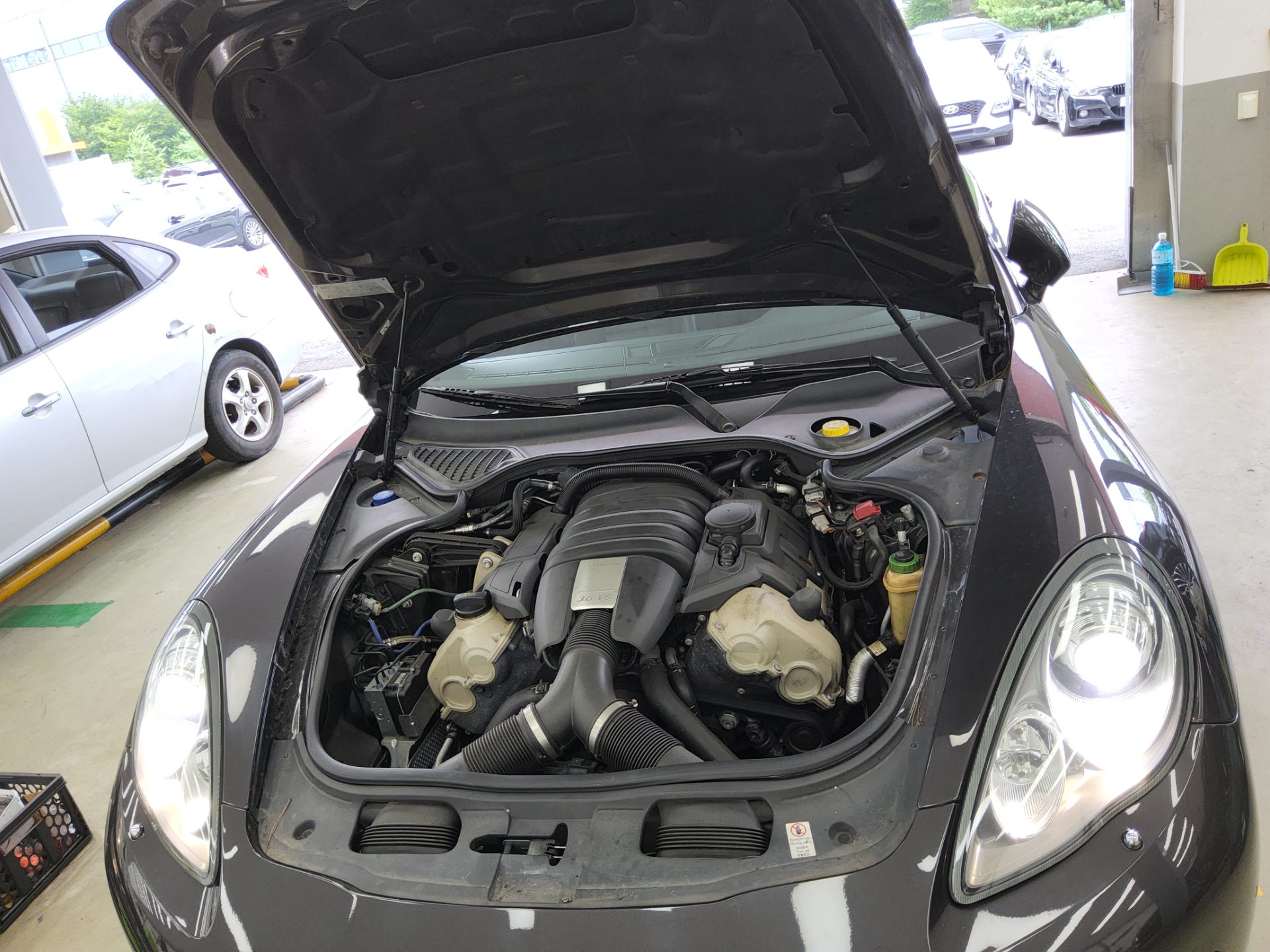 2011 - porsche panamera