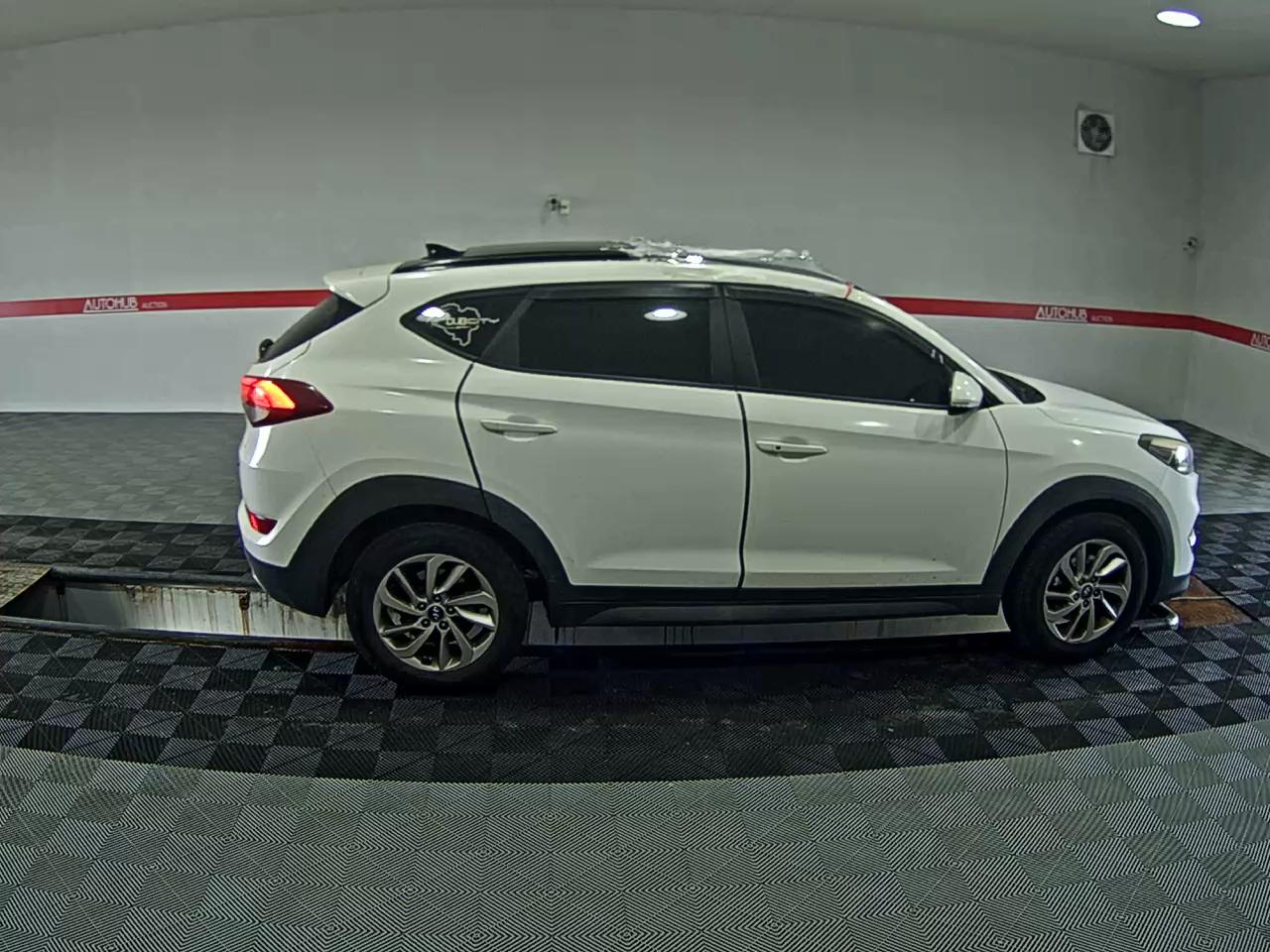 2016 - hyundai tucson
