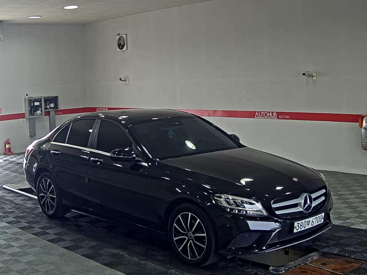 2019 - mercedes-benz c200