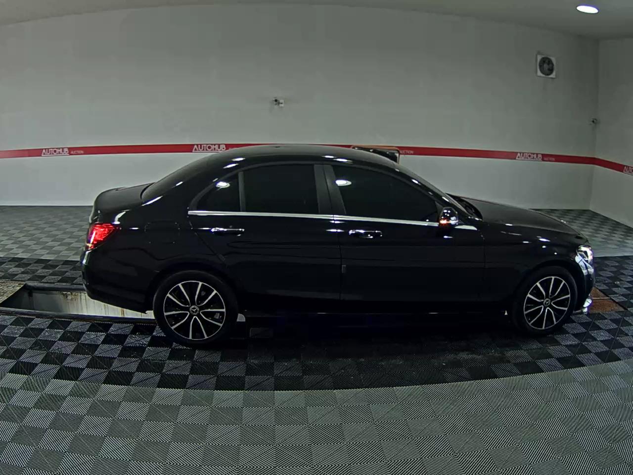2019 - mercedes-benz c200