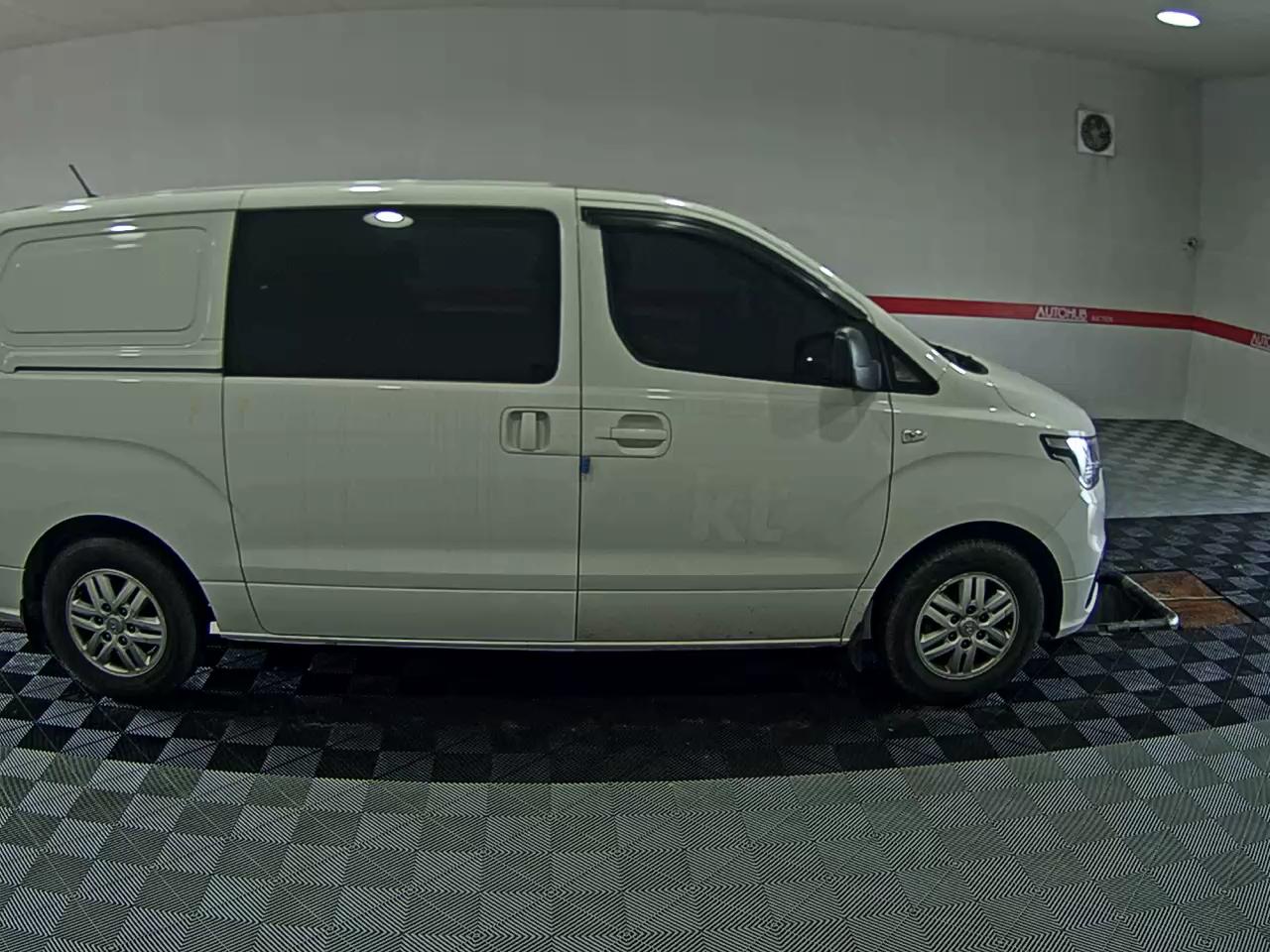 هيونداي Grand Starex 2021 — صورة 3