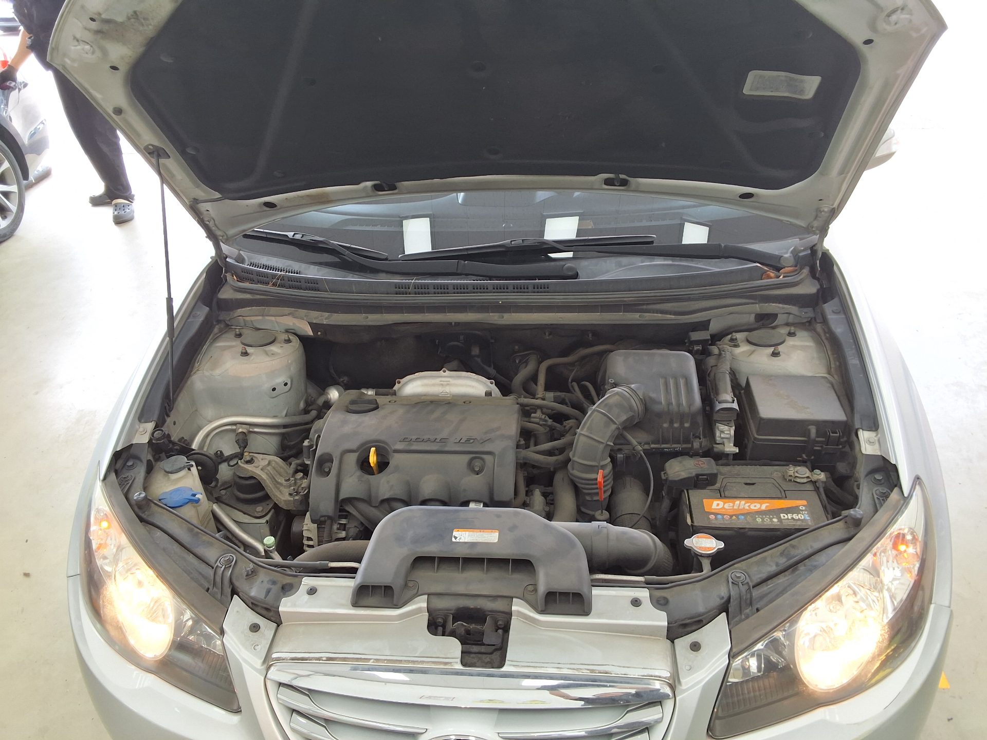 2010 - hyundai avante