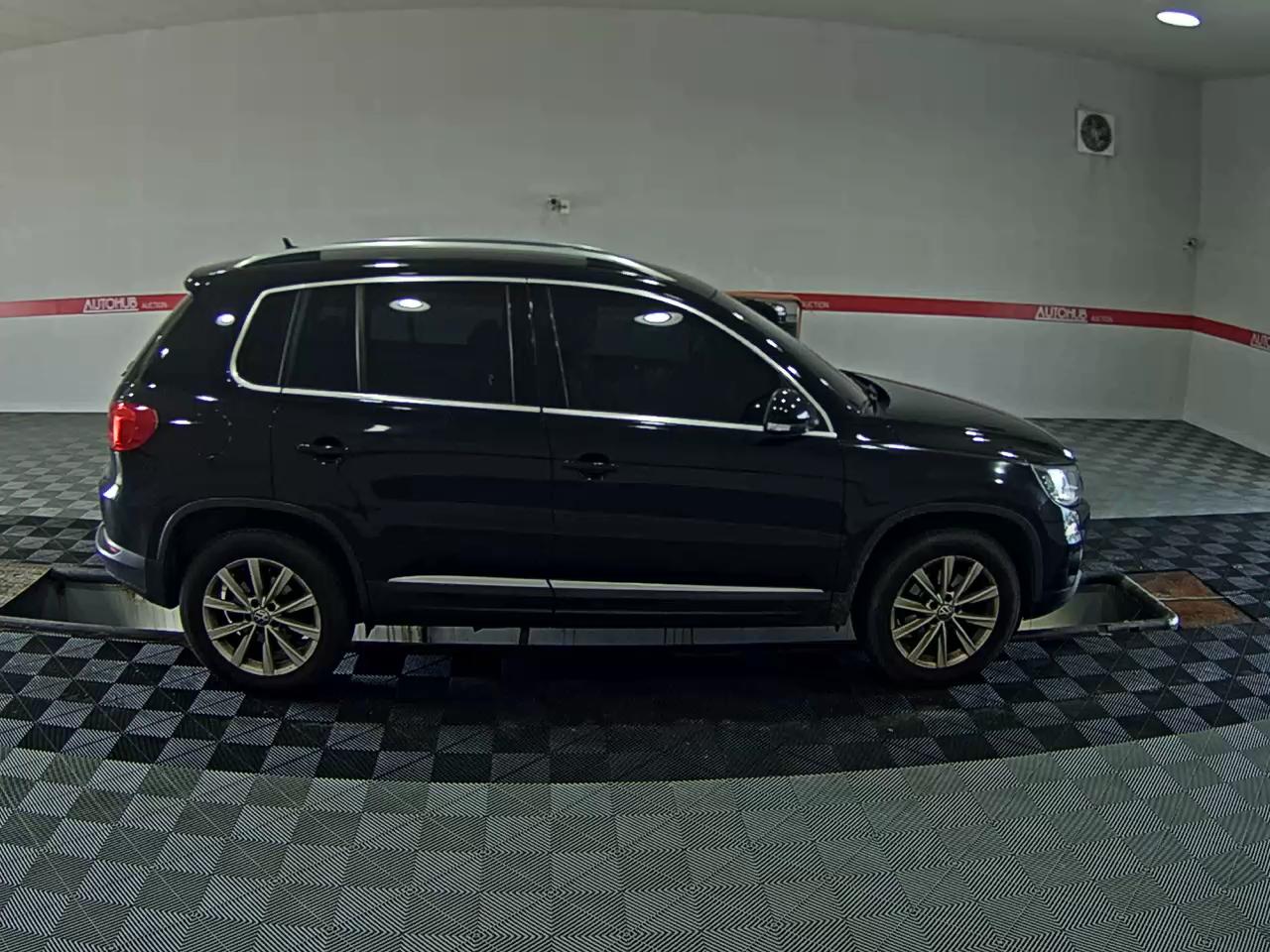 2016 - volkswagen tiguan
