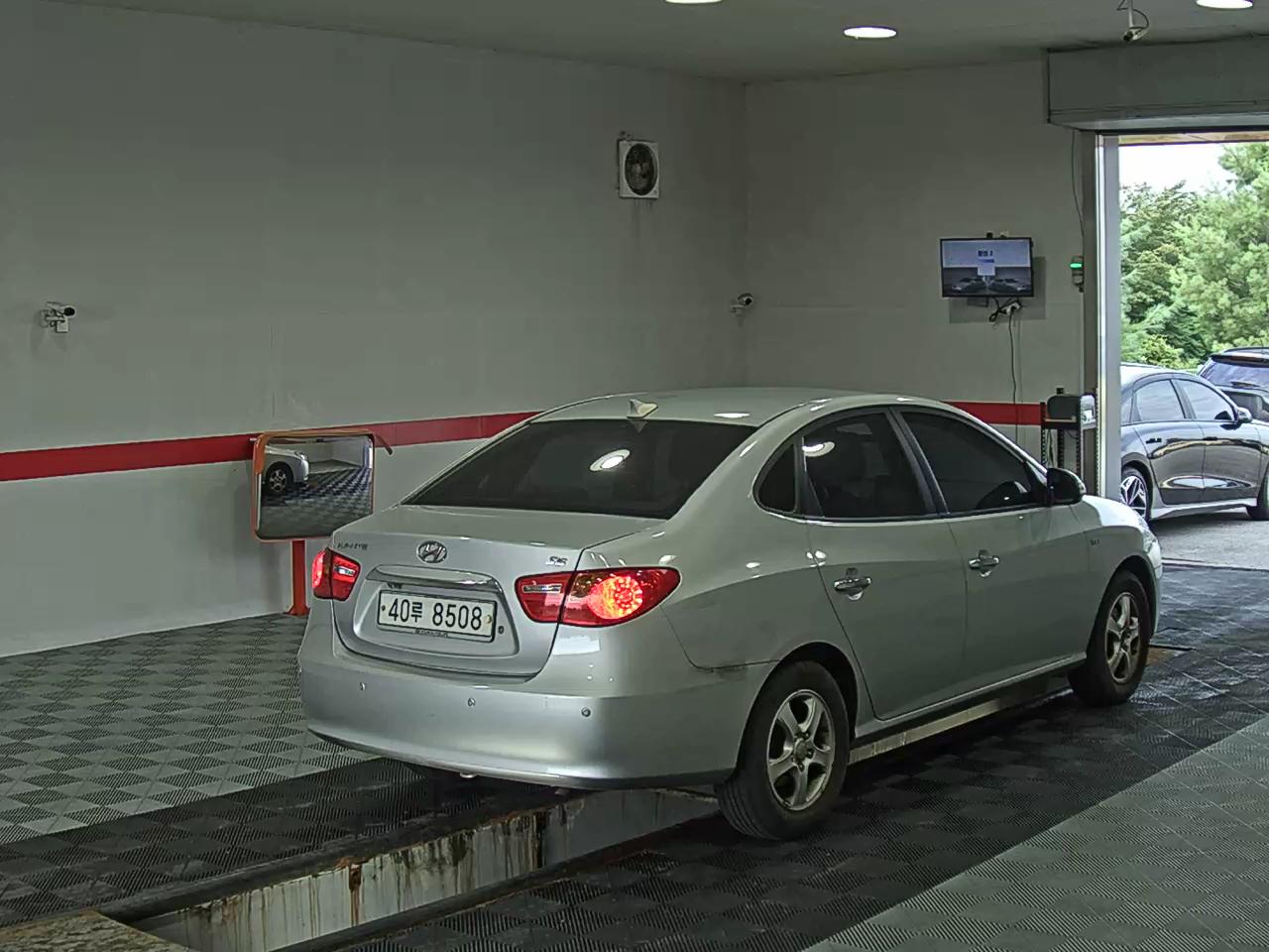 2010 - hyundai avante