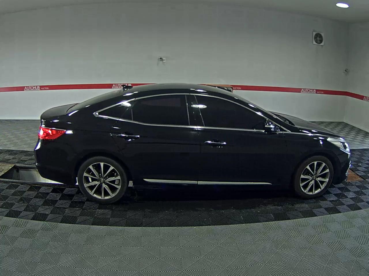 2016 - hyundai grandeur