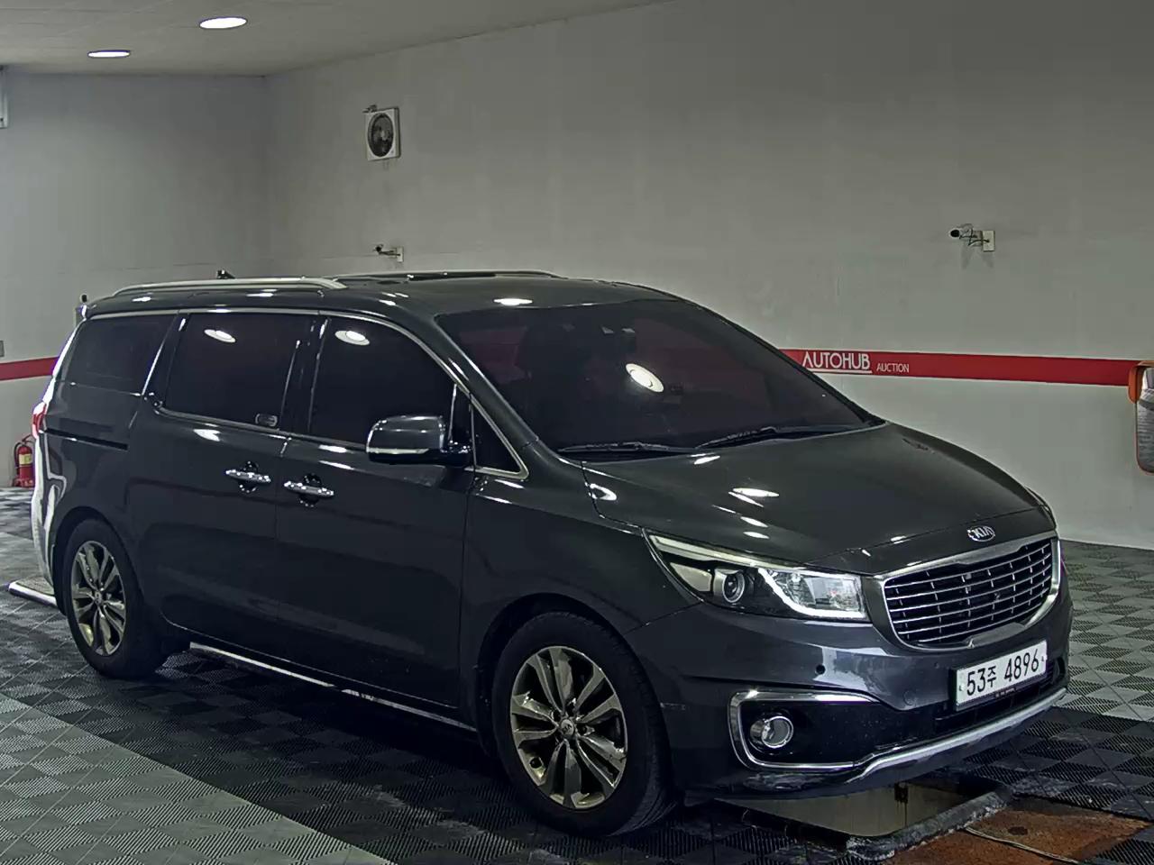 2018 - kia carnival