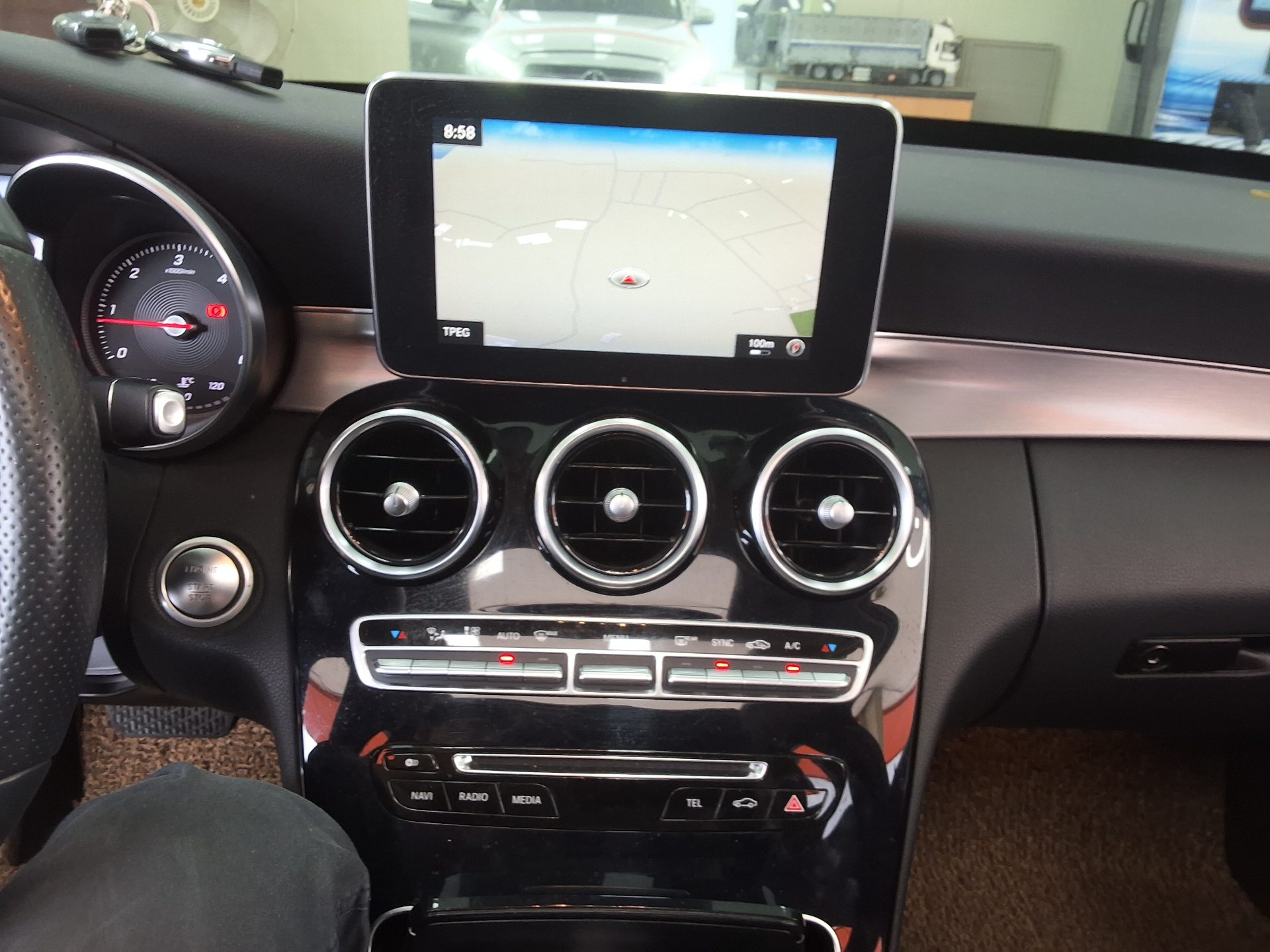 2016 - mercedes-benz c220