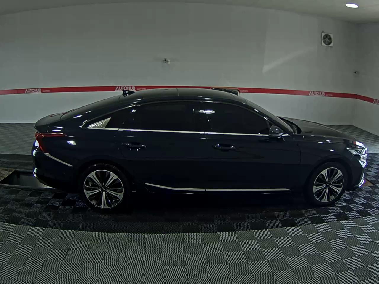 2023 - kia k8
