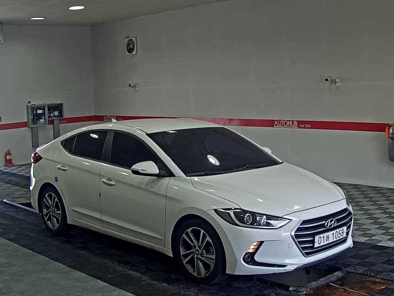 2018 - hyundai avante