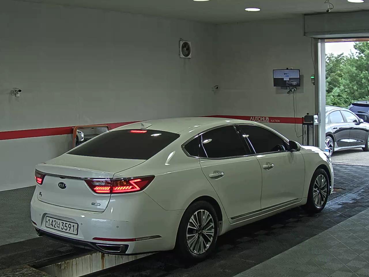 2019 - kia k7
