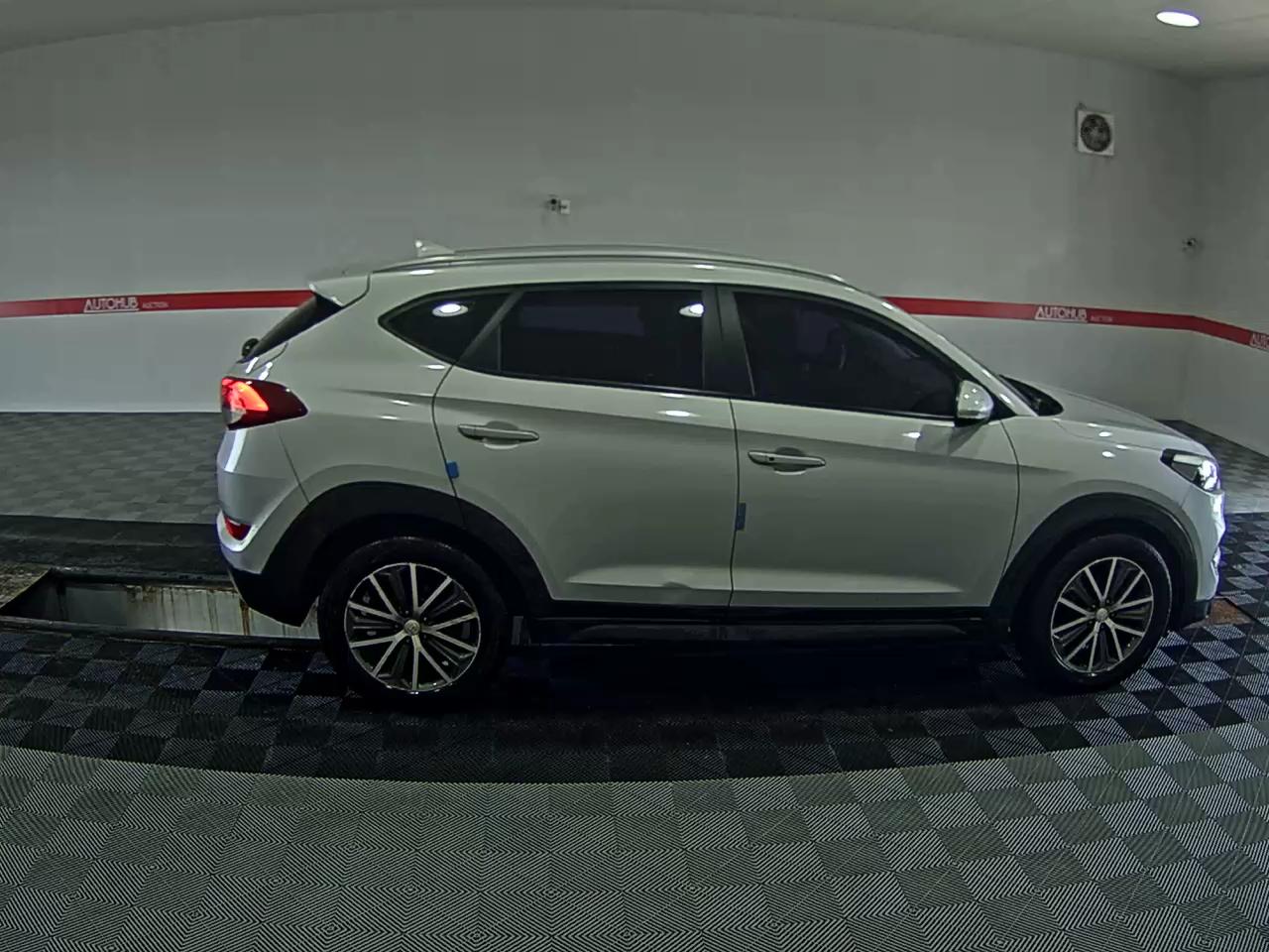2016 - hyundai tucson