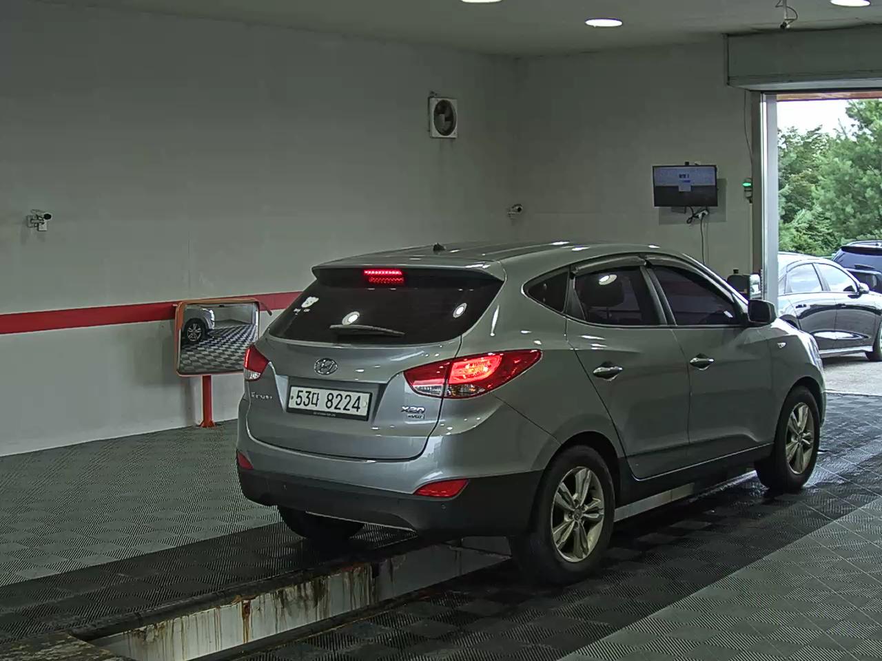 2012 - hyundai tucson