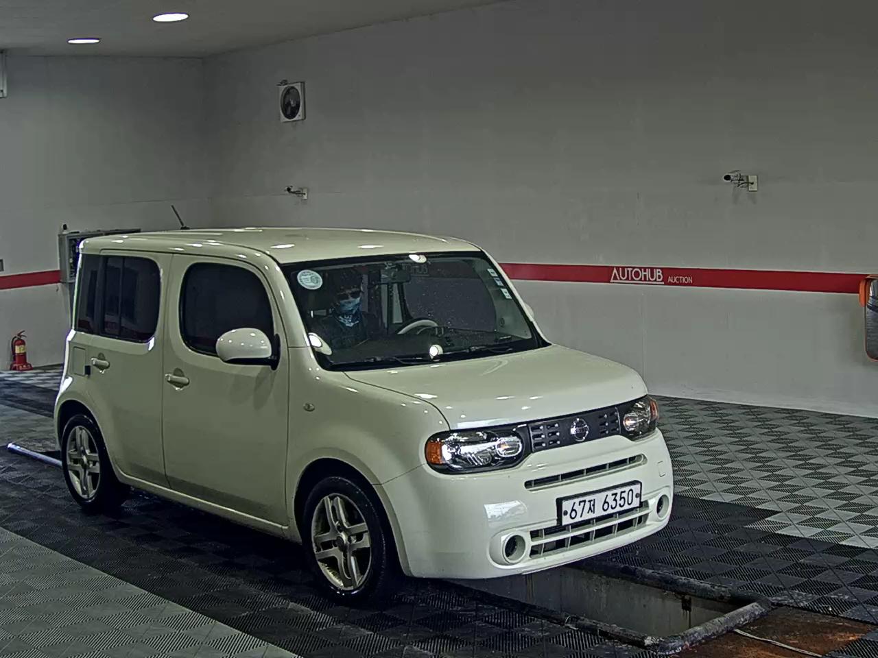 2011 - nissan cube