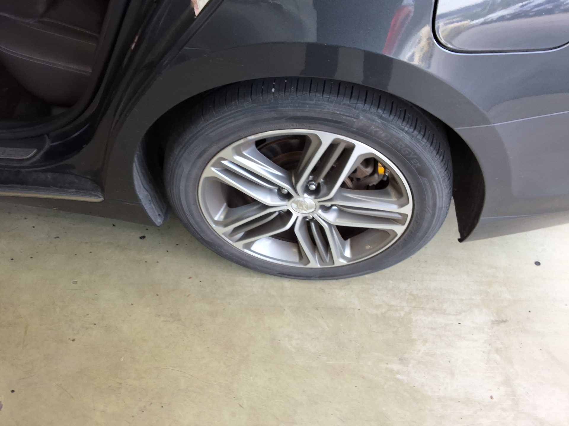 2018 - hyundai grandeur