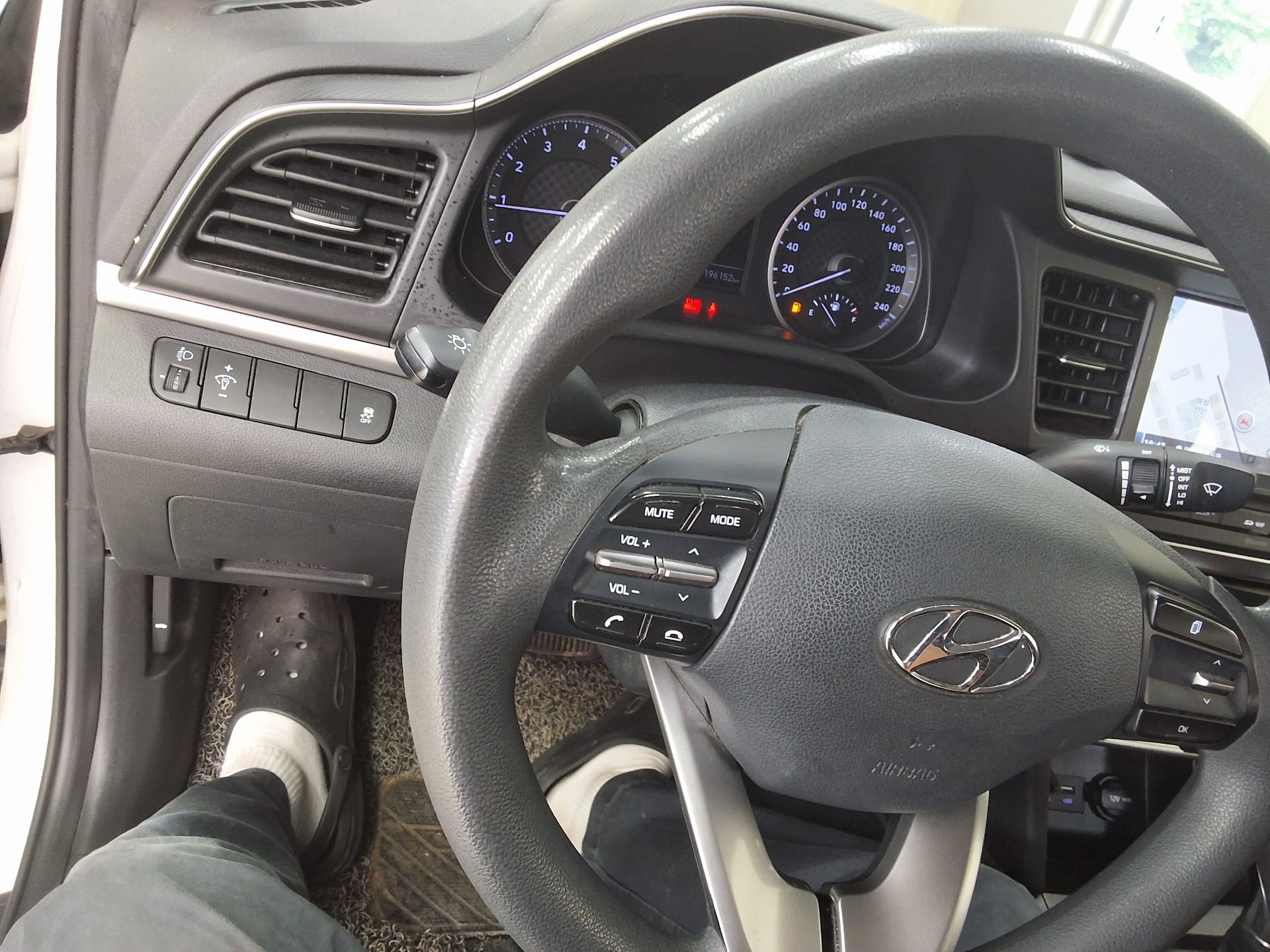 2020 - hyundai avante