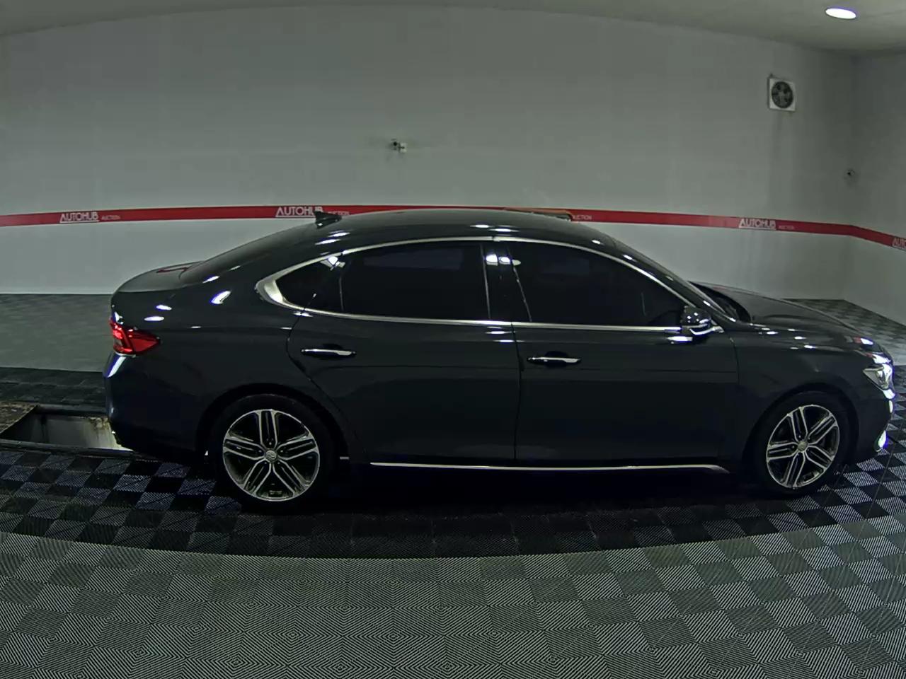 2018 - hyundai grandeur