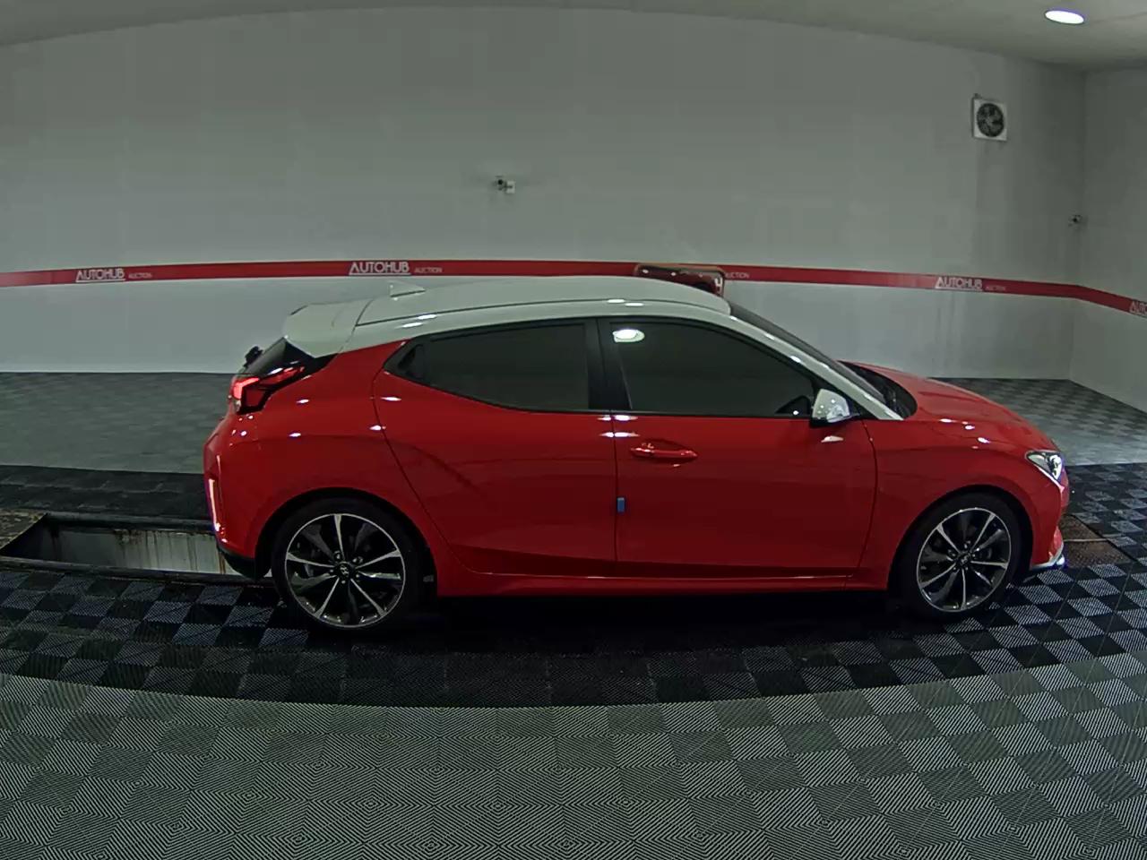 2019 - hyundai veloster
